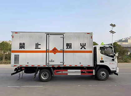 文成爆破器材运输车