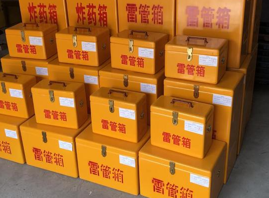 文成玻璃钢雷管箱的使用寿命一般是多少？